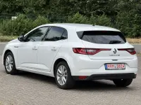 Gebraucht Renault Mégane IV LIMITED 110 PS (80 kW) 2018 Weiss "nacre" Limousine