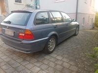 Gebraucht BMW 318 143 PS (105 kW) 2002 Blau Kombi