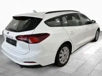 Gebraucht Ford Focus Trend 305 PS (224 kW) 2021 Schwarz Limousine