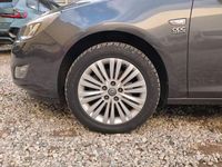 Gebraucht Opel Astra Innovation 179 PS (131 kW) 2011 Grau Limousine