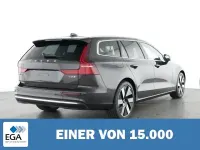 Gebraucht Volvo V60 Plus 455 PS (334 kW) 2025 Metallic Kombi