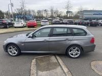 Gebraucht BMW 318 143 PS (105 kW) 2010 Spacegrau Kombi