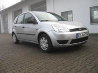 Gebraucht Ford Fiesta 69 PS (50 kW) 2005 Silber Kleinwagen