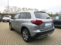 Gebraucht Suzuki Vitara 140 PS (102 kW) 2023 Grau SUV