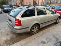 Gebraucht Skoda Octavia Elegance 160 PS (117 kW) 2008 Silber Kombi