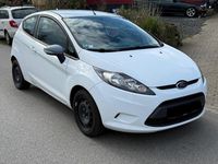 Gebraucht Ford Fiesta 68 PS (50 kW) 2010 Weiß Kleinwagen