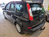 Gebraucht Ford Focus Ghia 120 PS (88 kW) 2005 Schwarz Kombi