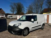 Gebraucht Fiat Doblò 90 PS (66 kW) 2016 Weiß Van / Kleinbus