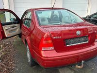 Gebraucht VW Bora 101 PS (74 kW) 1999 Rot Limousine