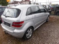 Gebraucht Mercedes B200 140 PS (102 kW) 2007 Silber Van / Kleinbus