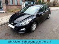 Gebraucht Hyundai i30 Trend 135 PS (99 kW) 2012 Schwarz Limousine
