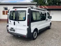 Gebraucht Renault Trafic 82 PS (60 kW) 2004 Weiß Van / Kleinbus