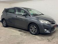Gebraucht Toyota Verso Skyview Edition 111 PS (81 kW) 2015 Grau Van / Kleinbus