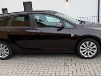 Gebraucht Opel Astra 140 PS (102 kW) 2012 Mahagonibraun/darkmahagony Kombi