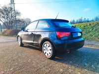 gebraucht Audi A1 AMBiTiON 1.6 TDI °SCHWARZ ° SCHECKHEFT ° 8 FACH ° 159 TKM