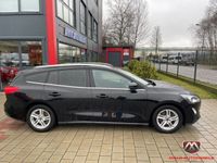 gebraucht Ford Focus Turnier Cool & Connect 1.5(T&I.neu)