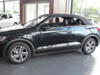 Gebraucht VW T-Roc Cabriolet R-line 150 PS (110 kW) 2025 Schwarz Cabrio