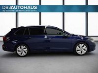 Gebraucht VW Golf VIII Life 131 PS (96 kW) 2023 Blau Kombi