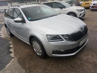 Gebraucht Skoda Octavia Clever 150 PS (110 kW) 2018 Silber Kombi