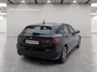 Gebraucht BMW 118 Advantage 136 PS (100 kW) 2022 Schwarz Limousine