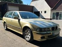 Gebraucht BMW 525 M Sport 192 PS (141 kW) 2001 Grün Kombi