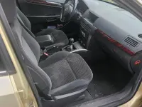 Brugt Opel Astra 101 HK (74 kW) 2004 Guld Sedan