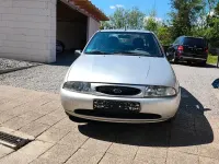 Używany Ford Fiesta Style 75 KM (55 kW) 1999 Srebrny Hatchback
