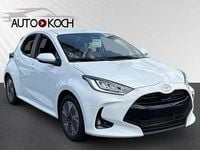 Neu Toyota Yaris Hybrid Business Edition 131 PS (96 kW) 2025 Weiß Limousine