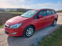 Gebraucht Opel Astra 131 PS (96 kW) 2012 Rot Kombi