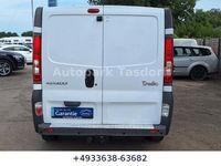Gebraucht Renault Trafic 90 PS (66 kW) 2014 Weiß Van / Kleinbus
