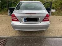 Gebraucht Mercedes C200 Classic 163 PS (119 kW) 2000 Silber Limousine