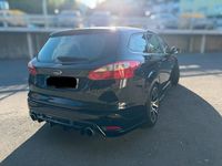 Gebraucht Ford Focus 182 PS (133 kW) 2014 Schwarz Kombi
