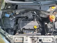 Gebraucht Opel Corsa 75 PS (55 kW) 2002 Silber Kleinwagen