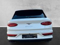 Ny Bentley Bentayga 551 HK (405 kW) 2025 Vit SUV