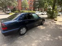 Gebraucht Mercedes C180 Classic 122 PS (89 kW) 1998 Blau Limousine