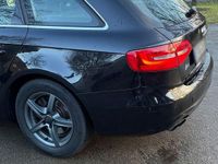 Gebraucht Audi A4 Attraction 177 PS (130 kW) 2013 Schwarz Kombi