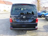 Gebraucht VW Multivan Comfortline 150 PS (110 kW) 2015 Starlight blue metallic Van