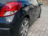 Gebraucht Peugeot 207 CC Roland Garros 156 PS (114 kW) 2012 Schwarz Cabrio