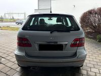Gebraucht Mercedes B200 140 PS (102 kW) 2007 Blau Van / Kleinbus