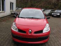 Gebraucht Renault Clio II Authentique 65 PS (47 kW) 2007 Hellrot Kleinwagen