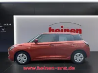 Neu Suzuki Swift Club 83 PS (61 kW) 2025 Orange Limousine