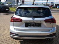 Gebraucht Ford Focus Active X 155 PS (114 kW) 2023 Silber Limousine