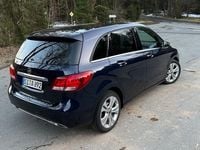 Gebraucht Mercedes B180 122 PS (89 kW) 2017 Blau Van / Kleinbus