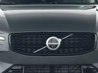 Gebraucht Volvo V60 Plus 197 PS (144 kW) 2025 Gruen Kombi