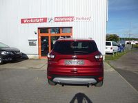 Gebraucht Ford Kuga Titanium 150 PS (110 kW) 2017 Rubyrotmetallic SUV