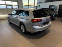 Gebraucht VW Passat Business 150 PS (110 kW) 2023 Silber Kombi
