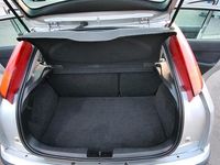 Usata Ford Focus 100 CV (73 kW) 2002 Argento Berlina