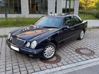 Gebraucht Mercedes E240 Elegance 170 PS (125 kW) 2001 Blau Limousine