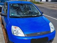 Gebraucht Ford Fiesta 60 PS (44 kW) 2003 Blau Kleinwagen