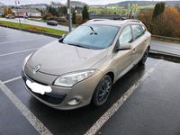 Gebraucht Renault Mégane III 110 PS (80 kW) 2010 Gold Kombi